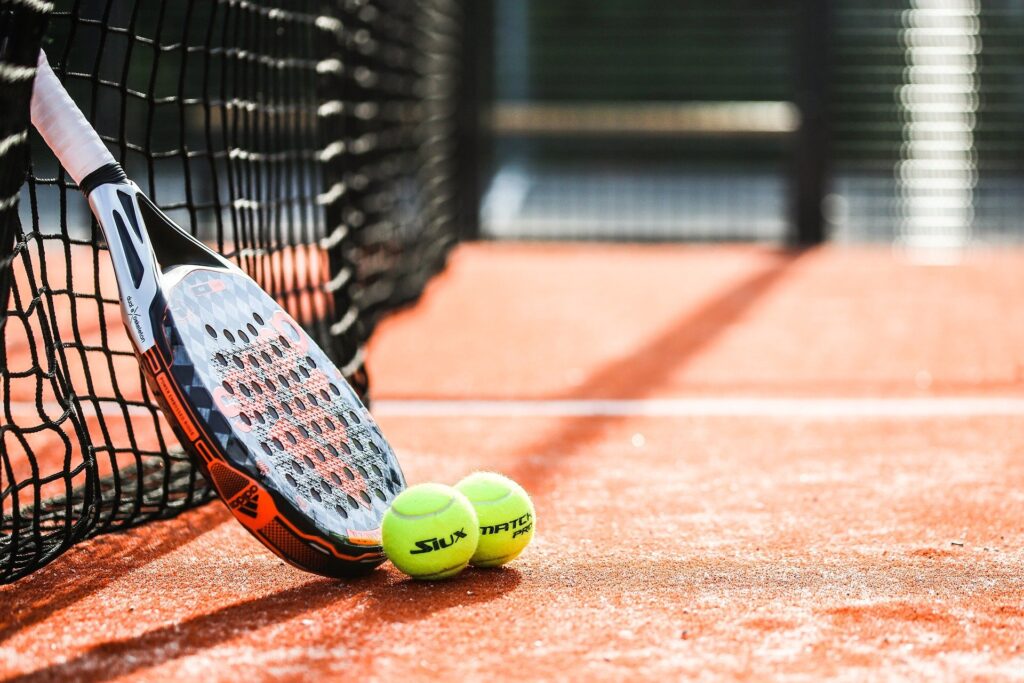 Major risk of eye injuries from racket sports, research ophthalmologists